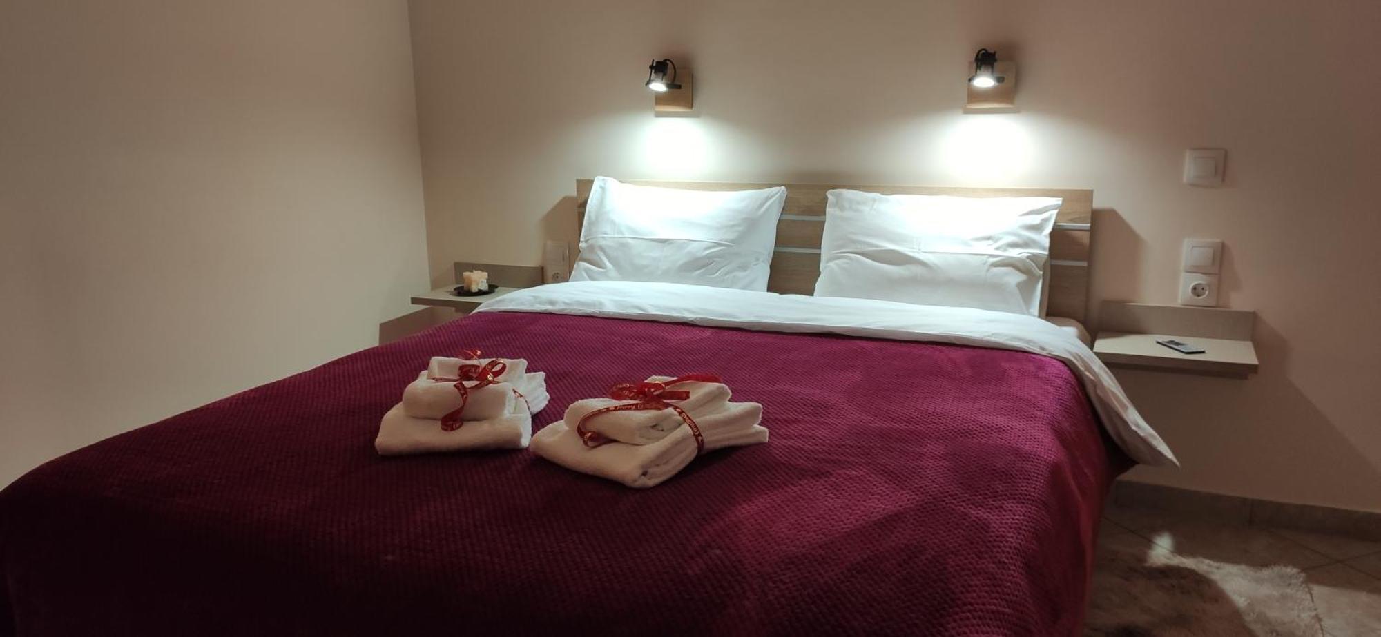 Apartment Ellora Salamis